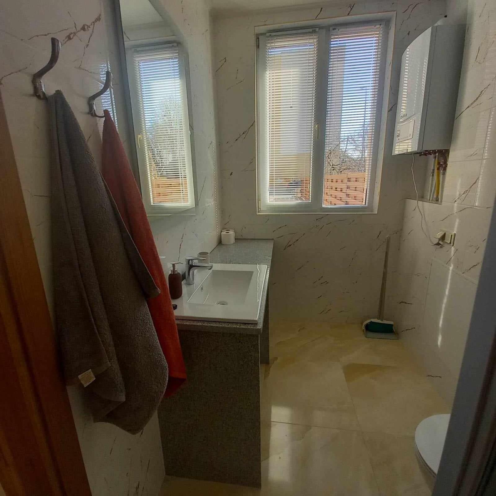 S Neries 19 Apartamentai Su Parkingu Šiauliai المظهر الخارجي الصورة