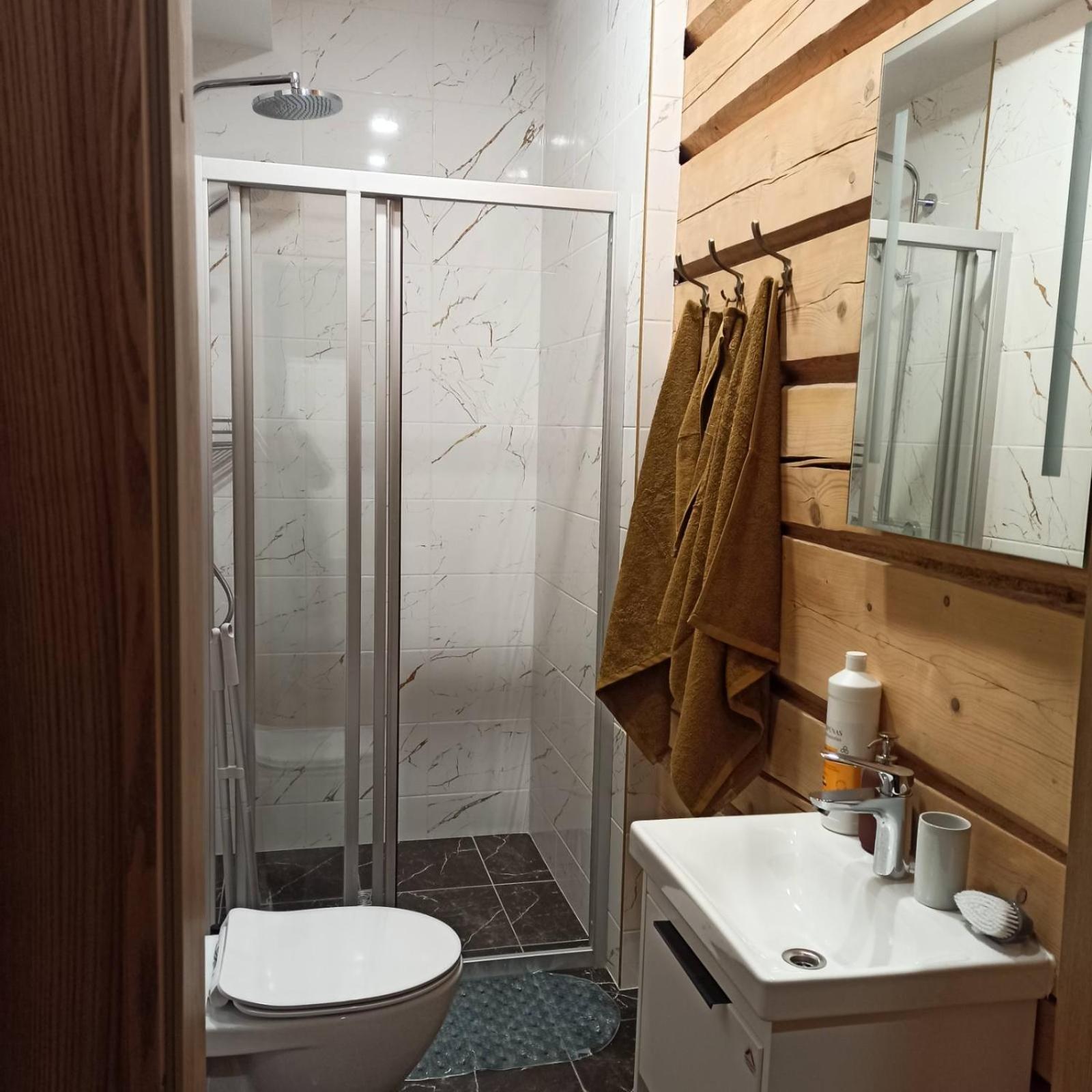 S Neries 19 Apartamentai Su Parkingu Šiauliai المظهر الخارجي الصورة
