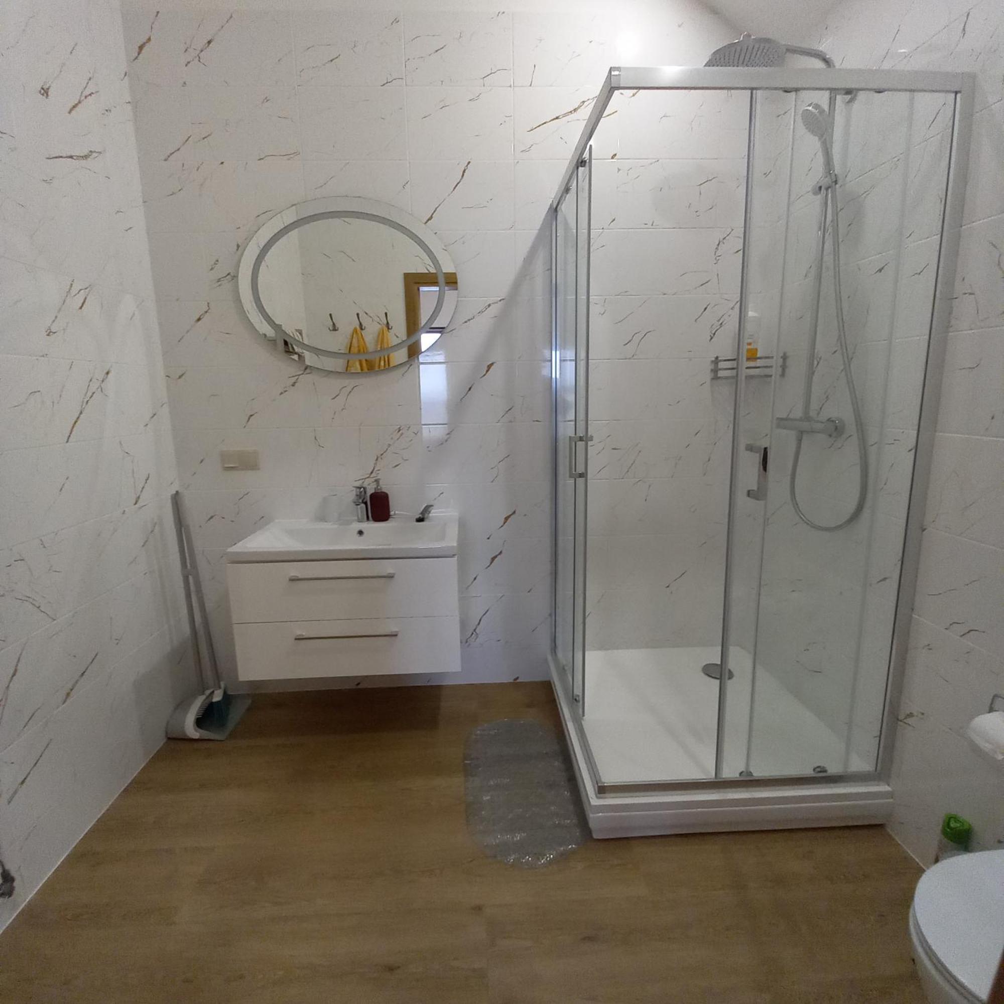 S Neries 19 Apartamentai Su Parkingu Šiauliai الغرفة الصورة
